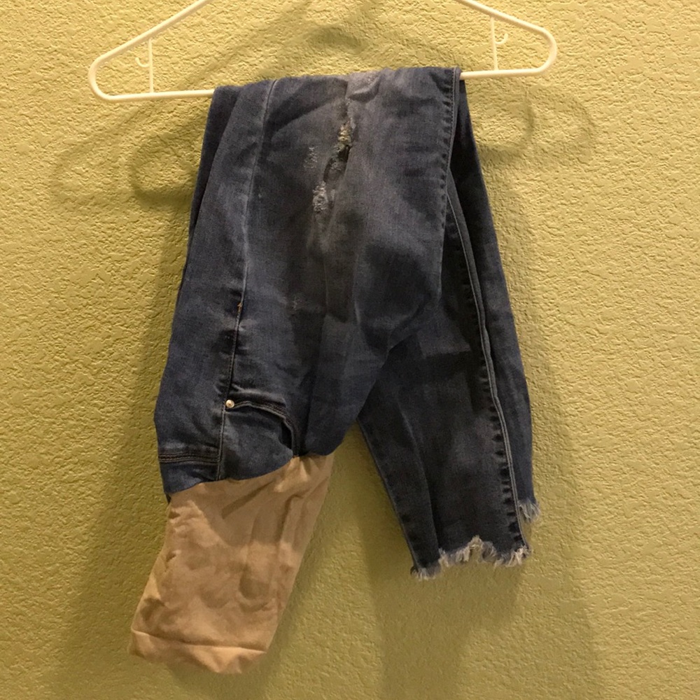 Jessica Simpson maternity pants